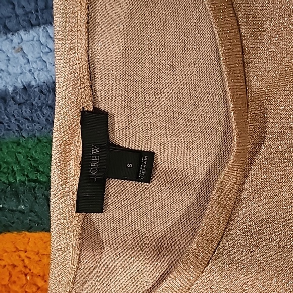 Adorable J Crew rose gold light sweater, flutter sleeve,  S - Picture 2 of 8